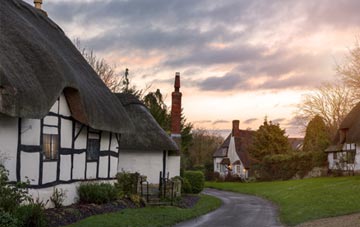 is Iwerne Minster thatch roofing popular